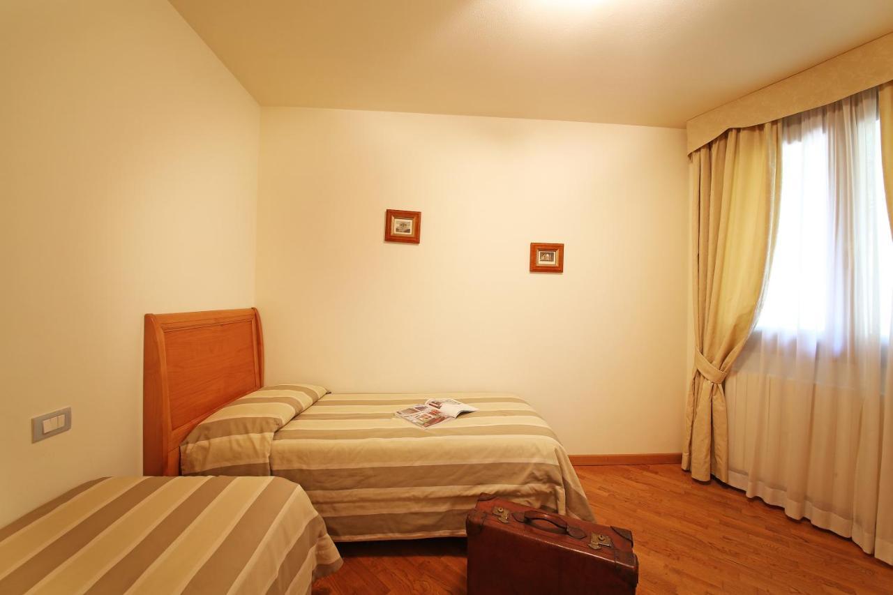 Appartamenti Borgo Gardone Riviera Exterior foto
